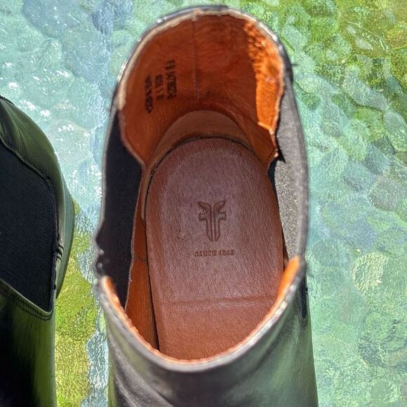 FRYE Dara black Leather Chelsea Boots Size 6 B - Picture 10 of 11